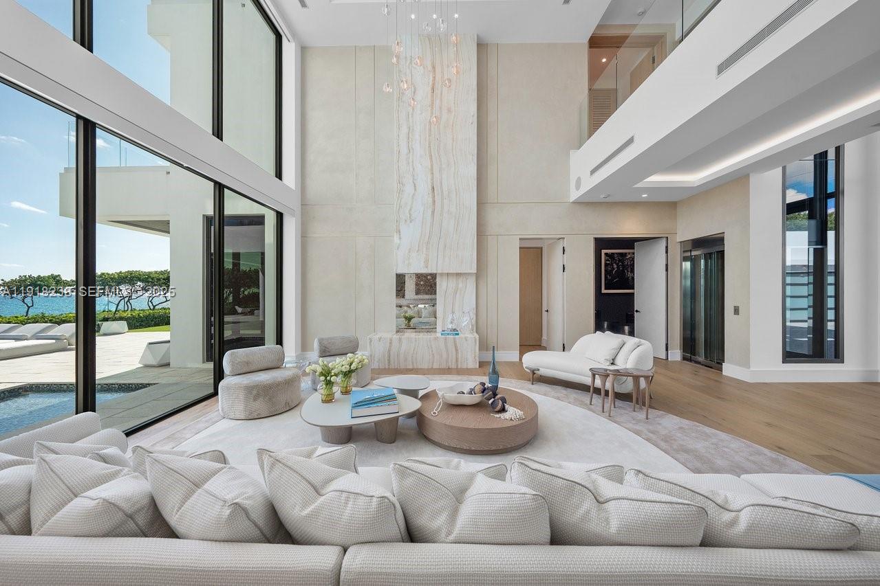 1107 Hillsboro Mile Hillsboro Beach, FL 33062