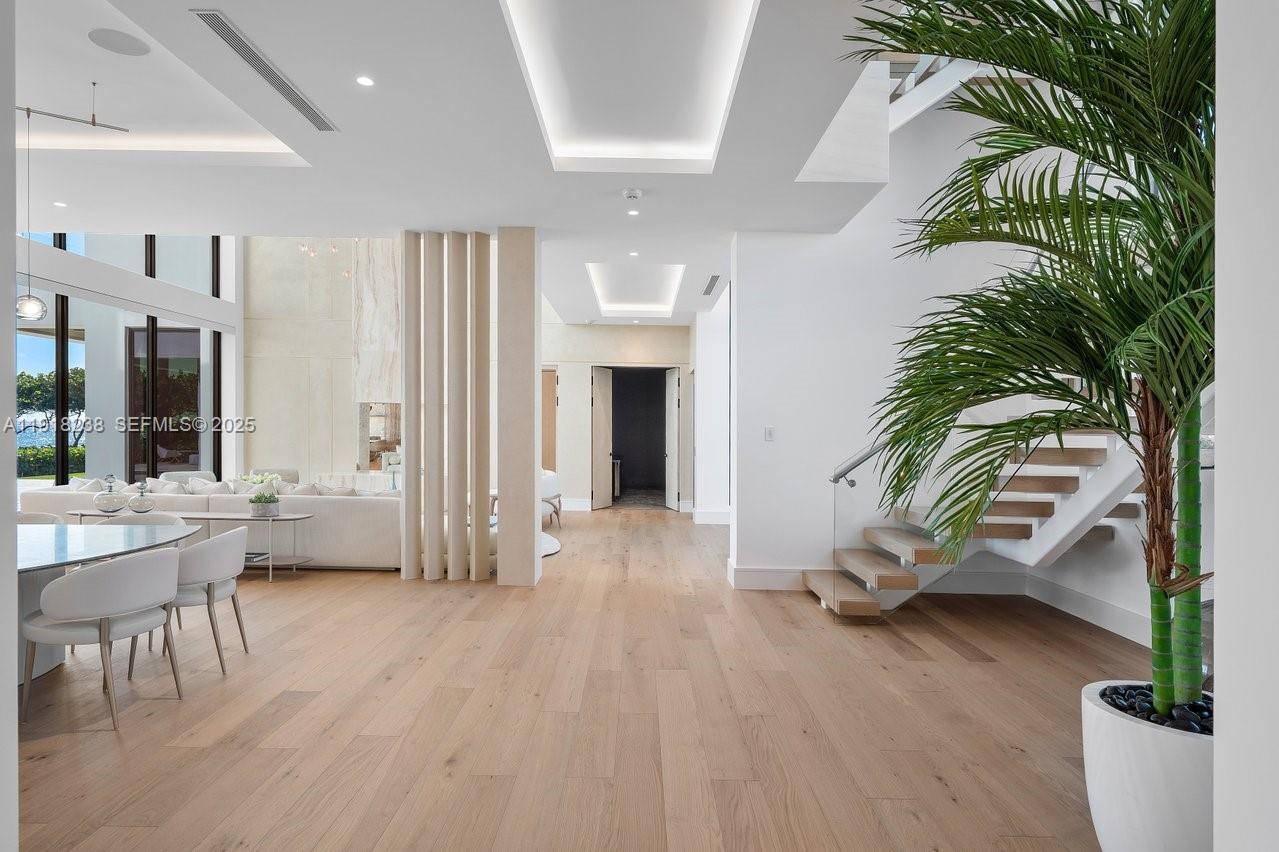 1107 Hillsboro Mile Hillsboro Beach, FL 33062