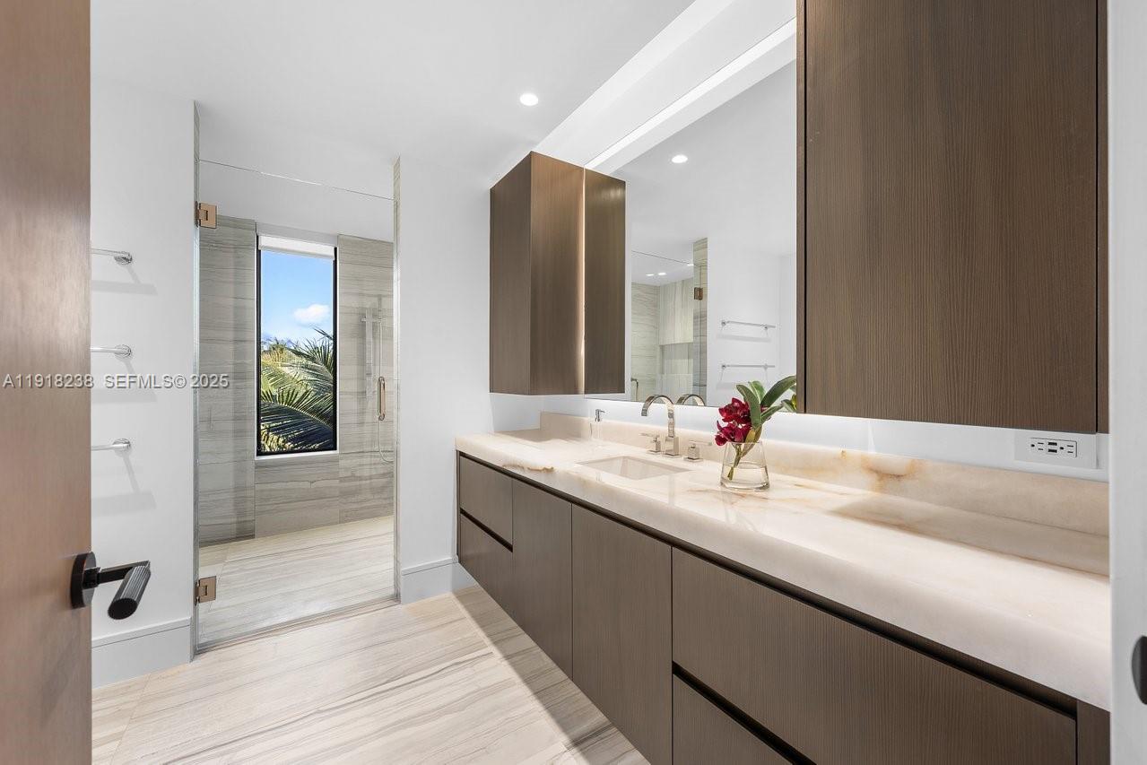 1107 Hillsboro Mile Hillsboro Beach, FL 33062