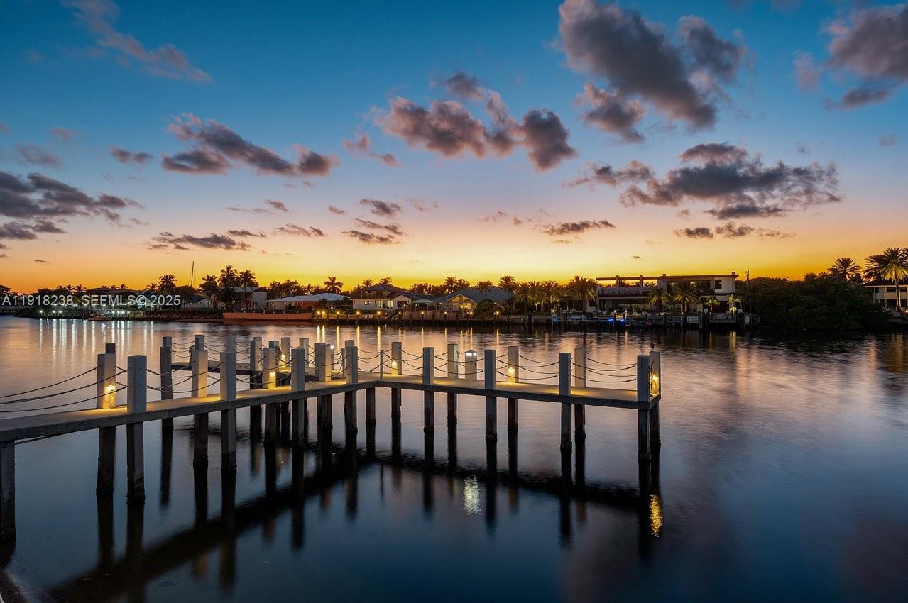 1107 Hillsboro Mile Hillsboro Beach, FL 33062