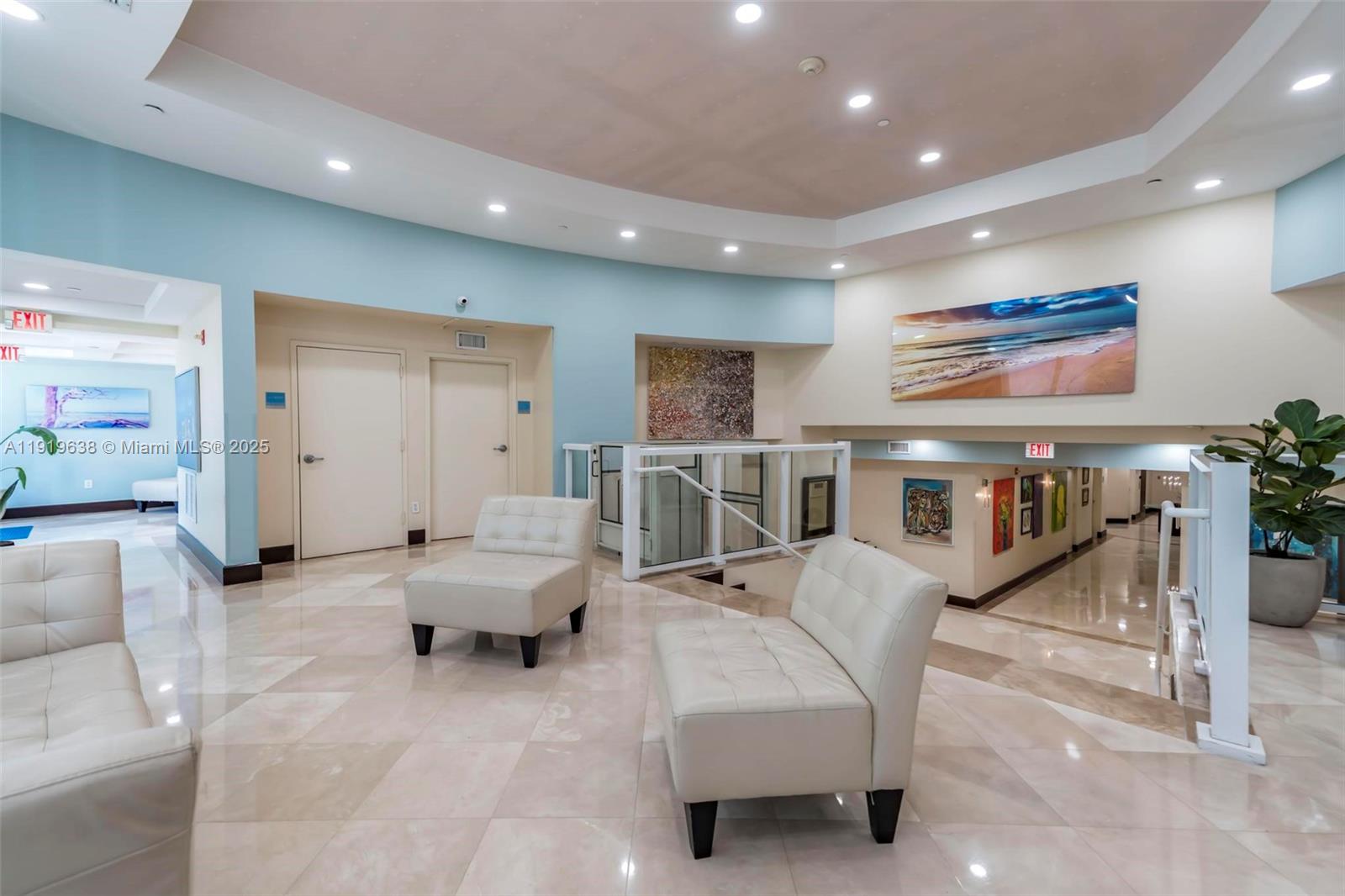 7600 Collins Ave #1012 Miami Beach, FL 33141