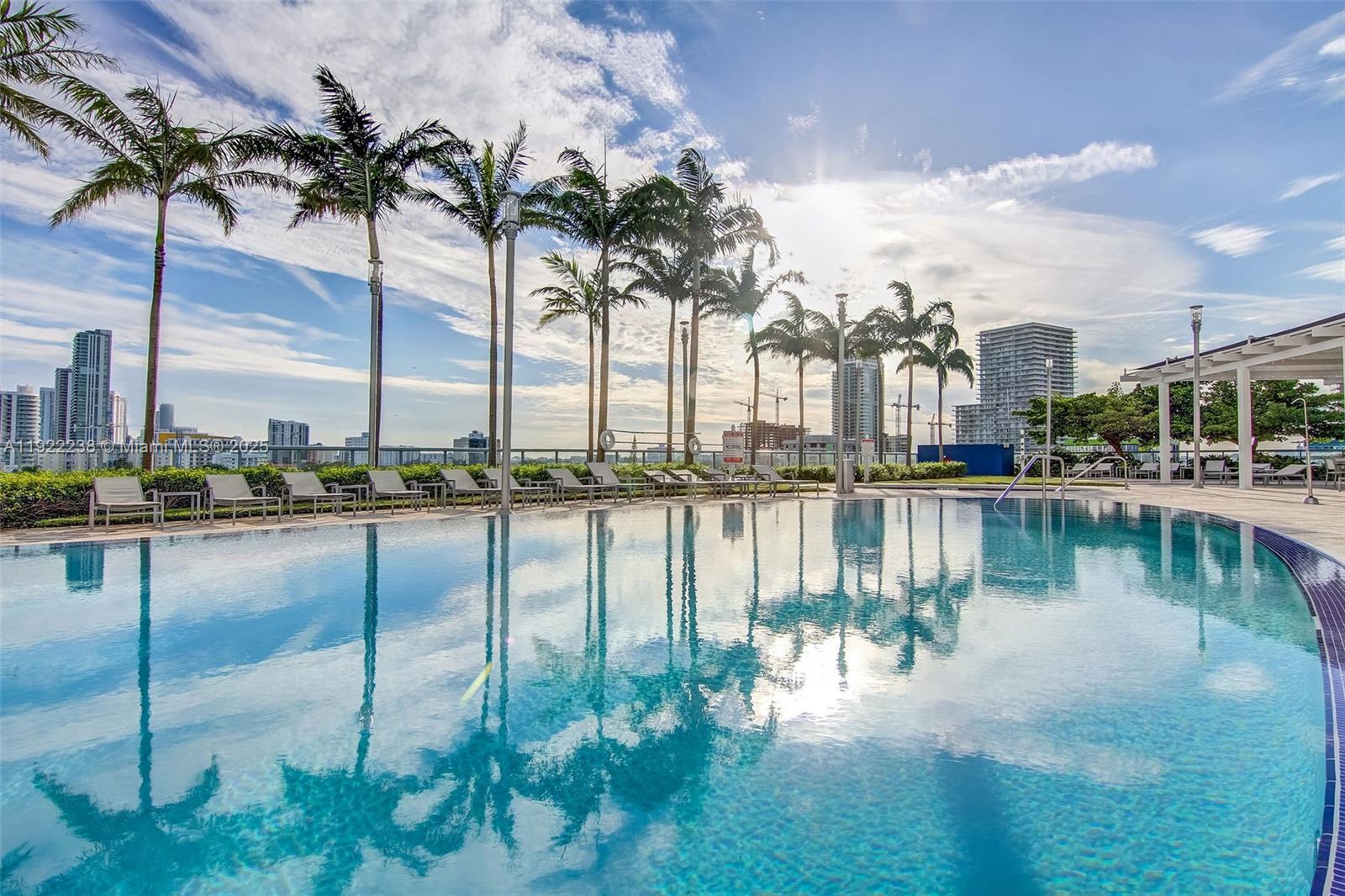 image Blue on the Bay27