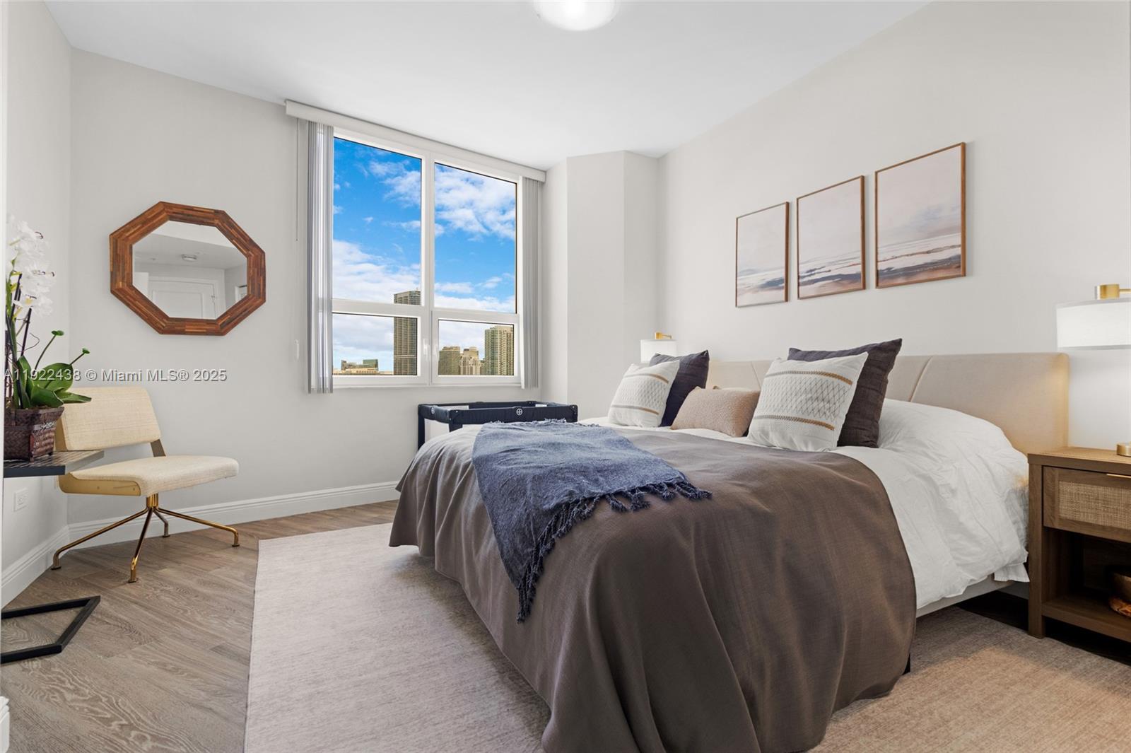 848 Brickell Key Dr #3905 Miami, FL 33131