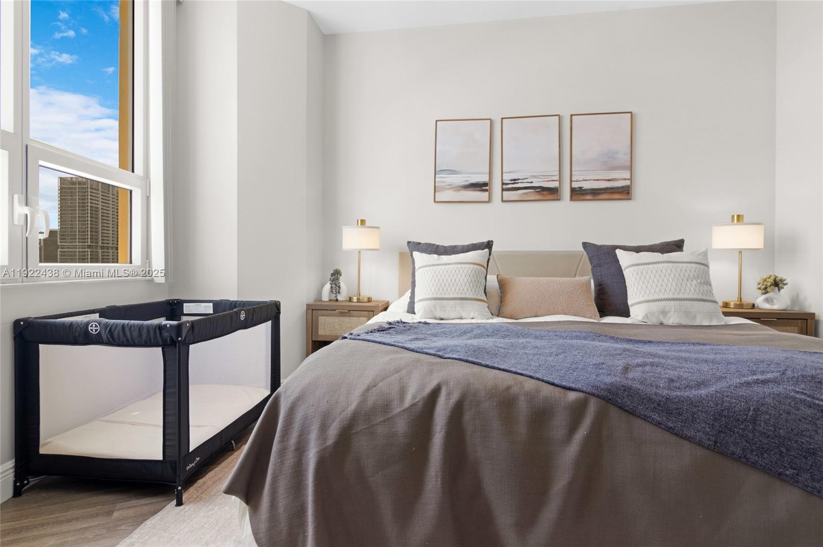 848 Brickell Key Dr #3905 Miami, FL 33131