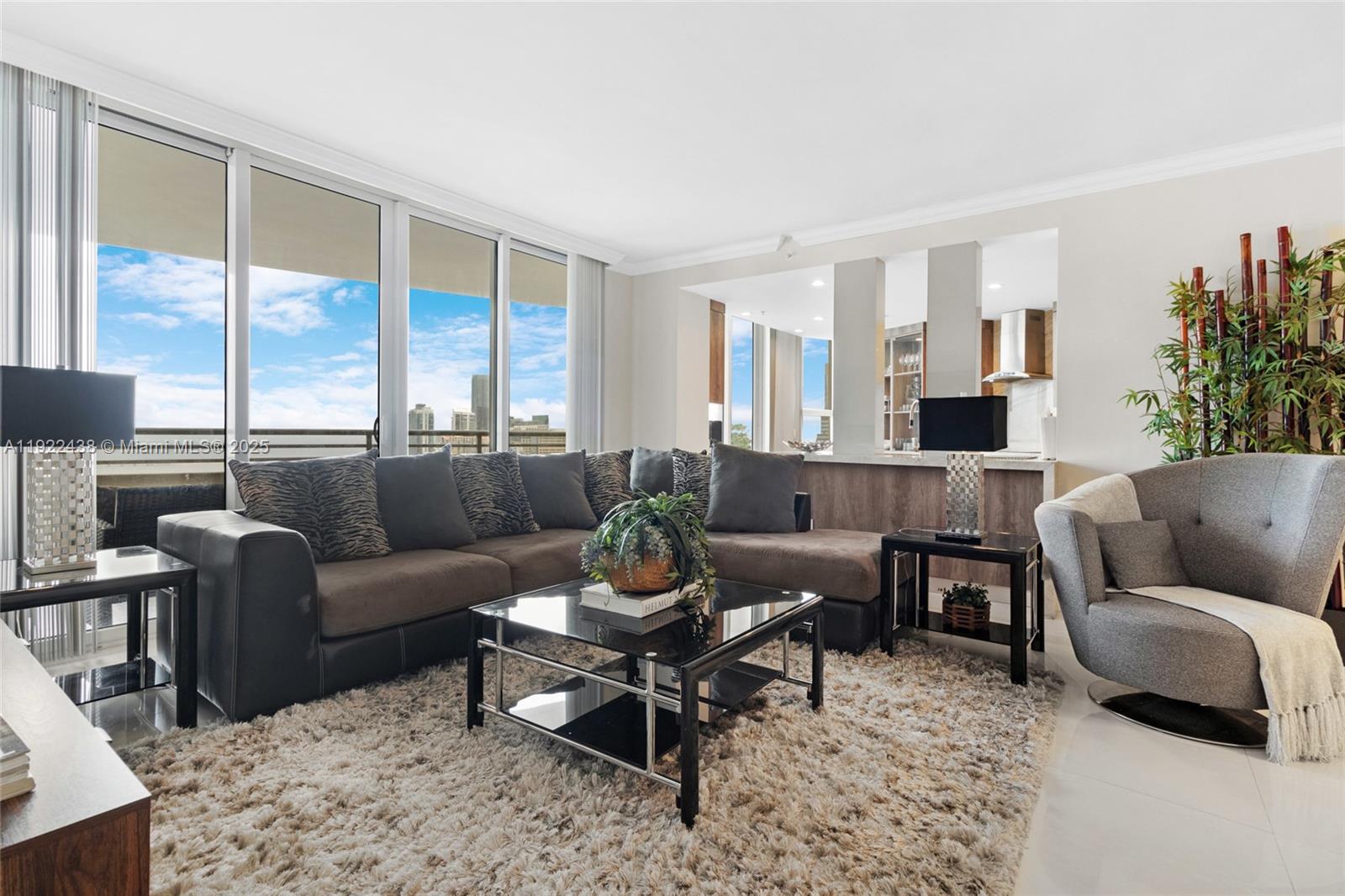 848 Brickell Key Dr #3905 Miami, FL 33131