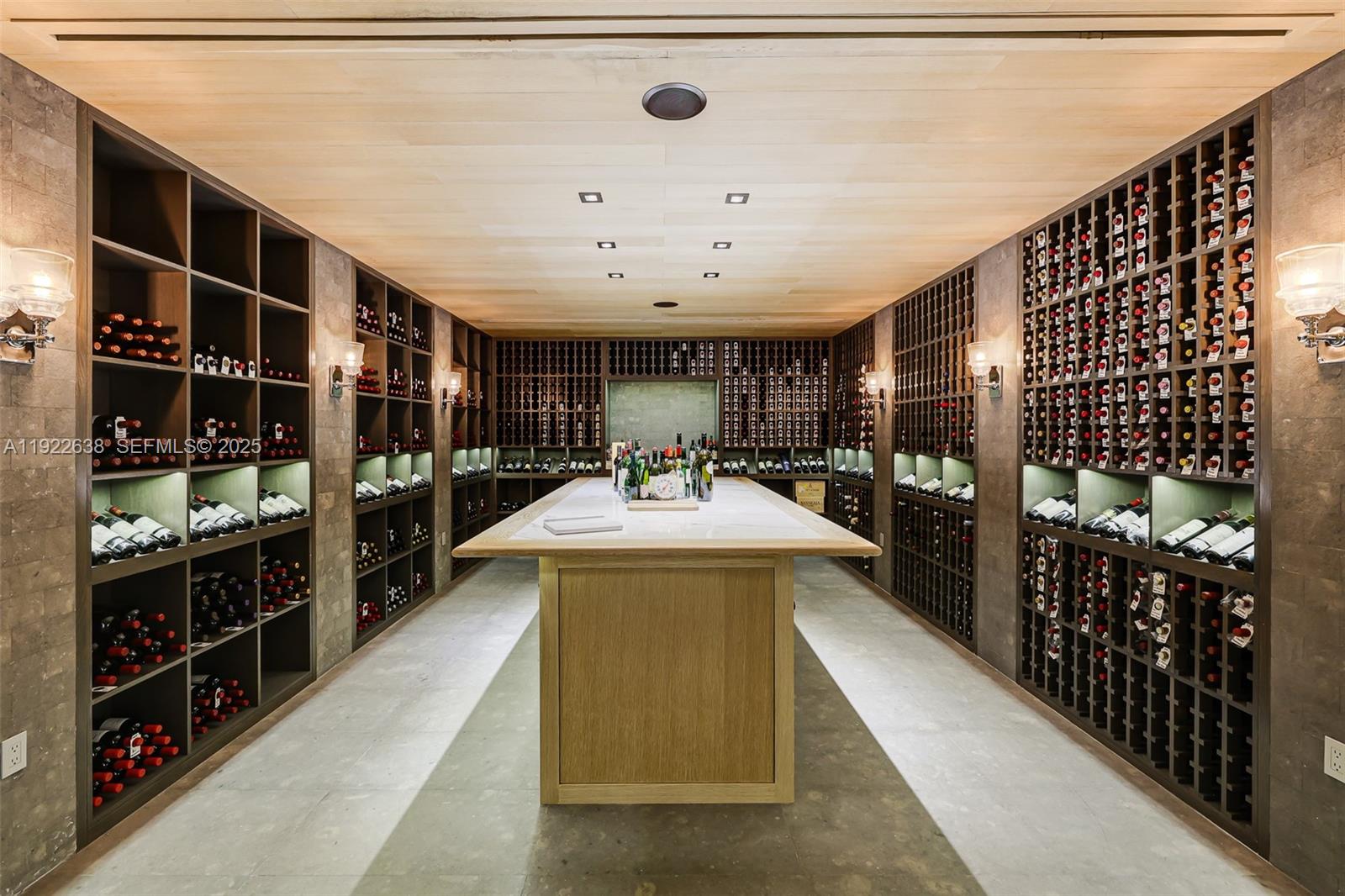 555 Arvida Pkwy Coral Gables, FL 33156