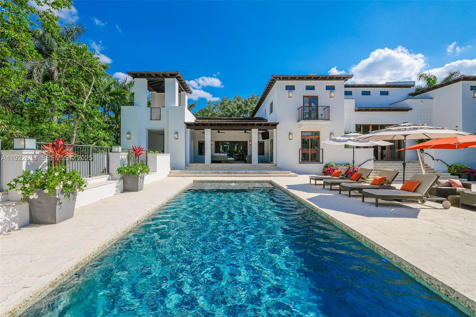 555 Arvida Pkwy Coral Gables, FL 33156