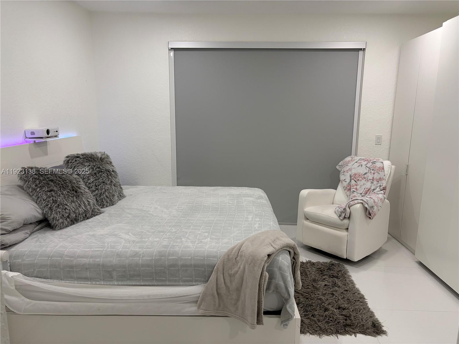 7952 NW 198th St Hialeah, FL 33015