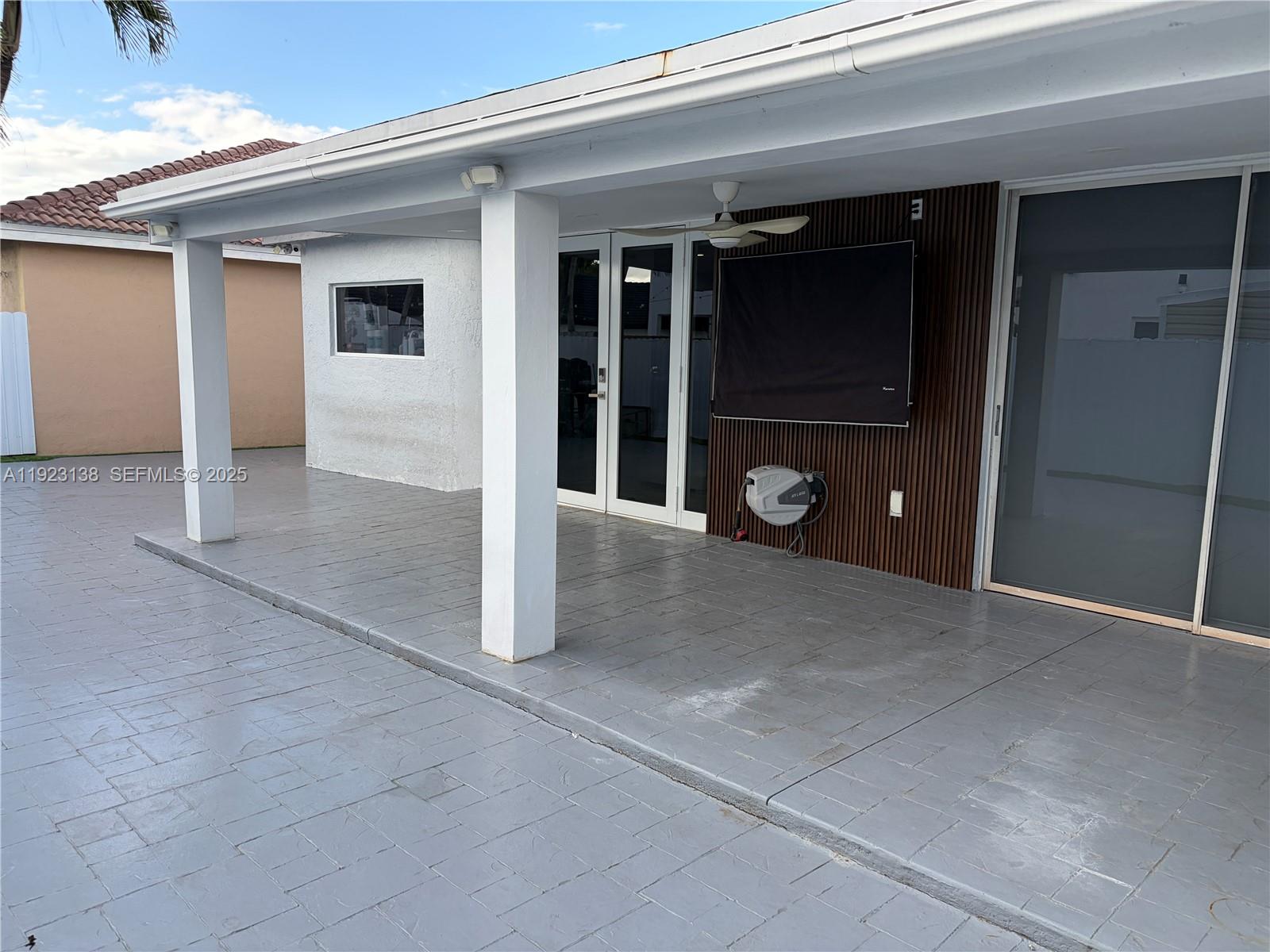 7952 NW 198th St Hialeah, FL 33015