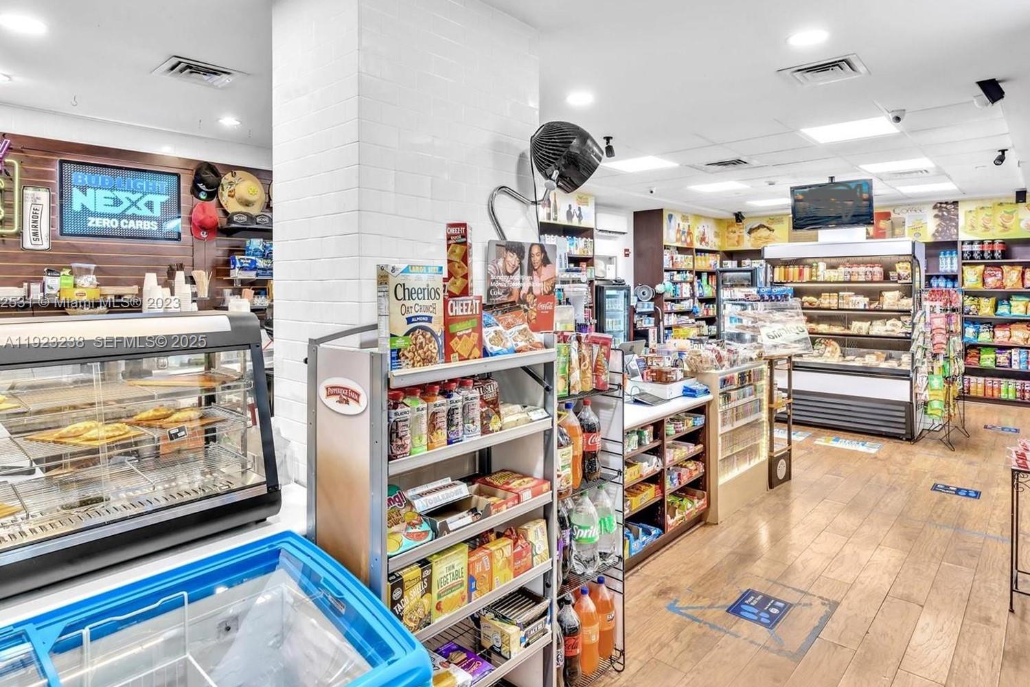 1200 West Ave #1225 Miami Beach, FL 33139