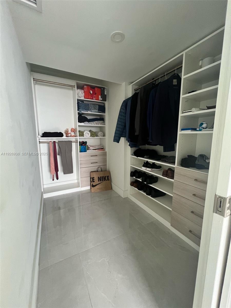 11930 N Bayshore Dr #1406 North Miami, FL 33181