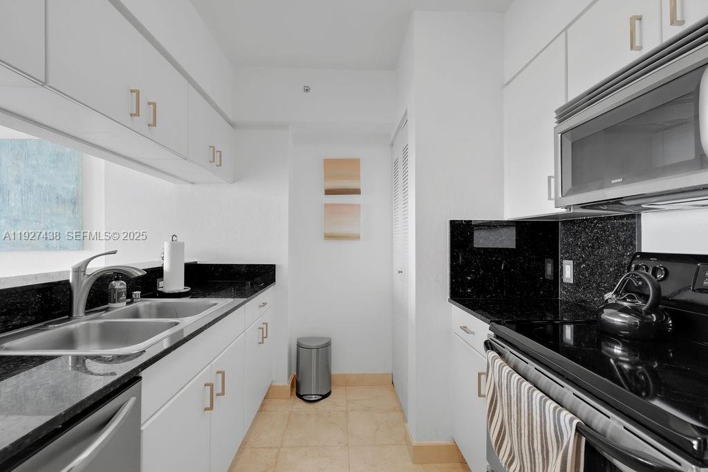 1625 Kennedy Cswy #1004D North Bay Village, FL 33141