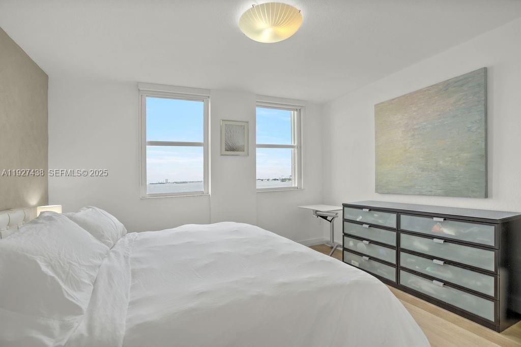 1625 Kennedy Cswy #1004D North Bay Village, FL 33141