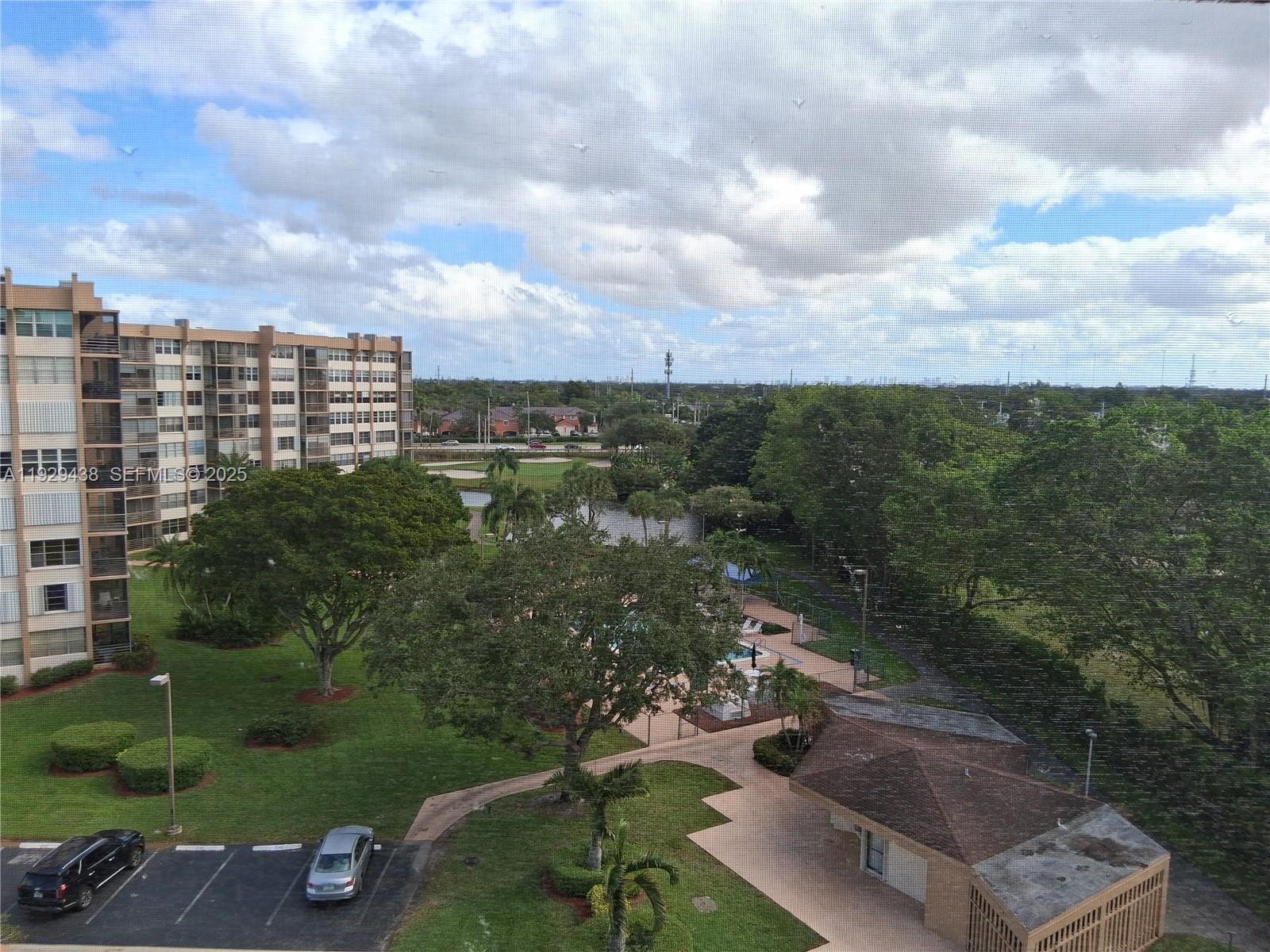 1100 St Charles Pl #719 Pembroke Pines, FL 33026