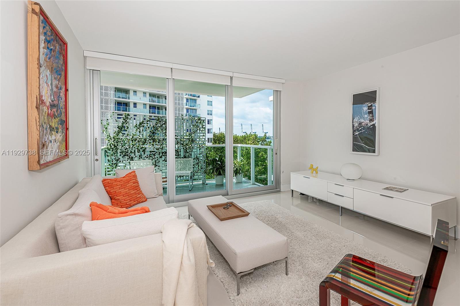 1000 West Ave #327 Miami Beach, FL 33139