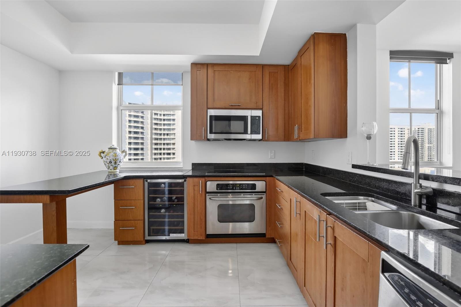 3340 NE 190th St #1101 Aventura, FL 33180