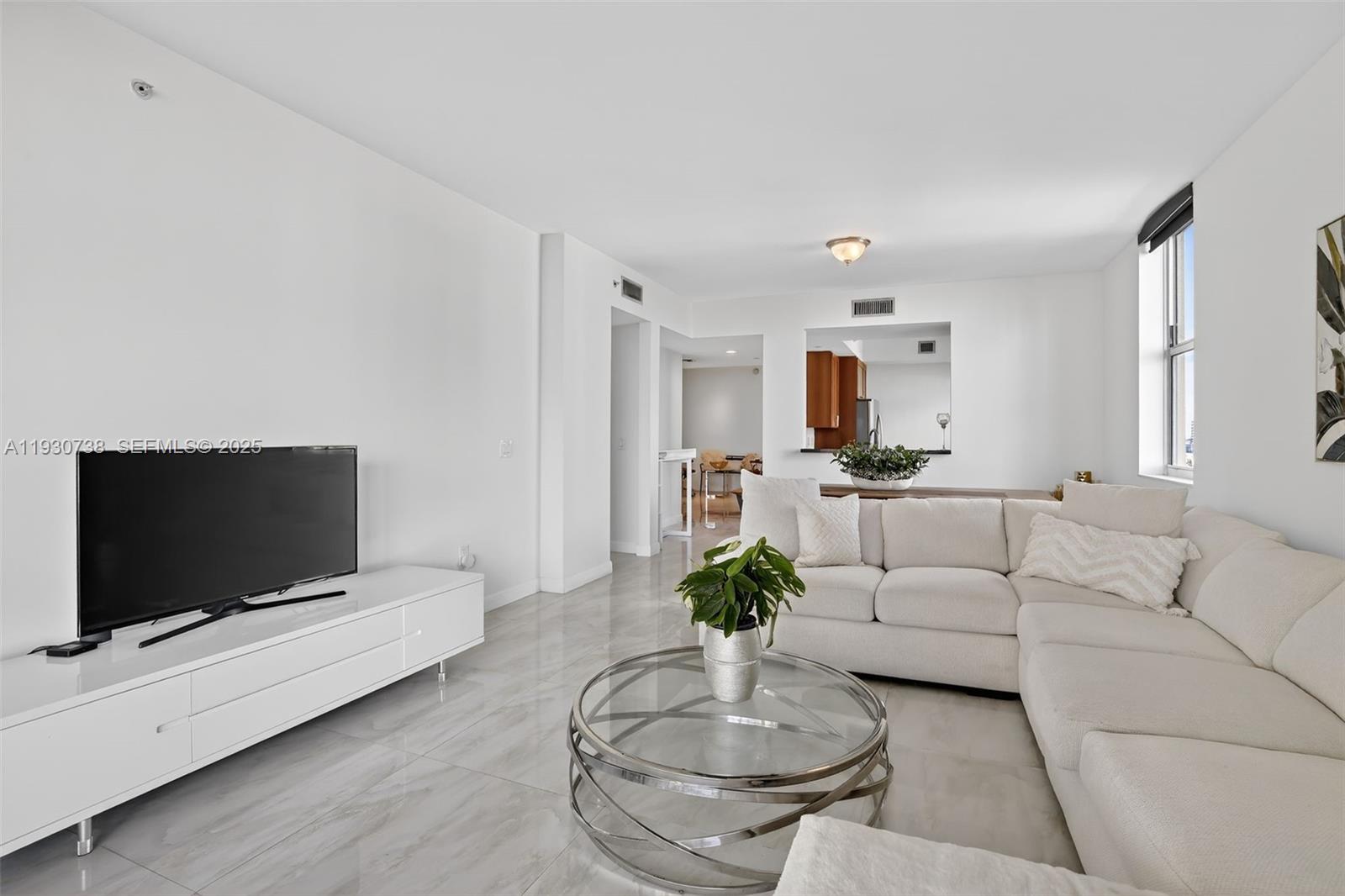 3340 NE 190th St #1101 Aventura, FL 33180