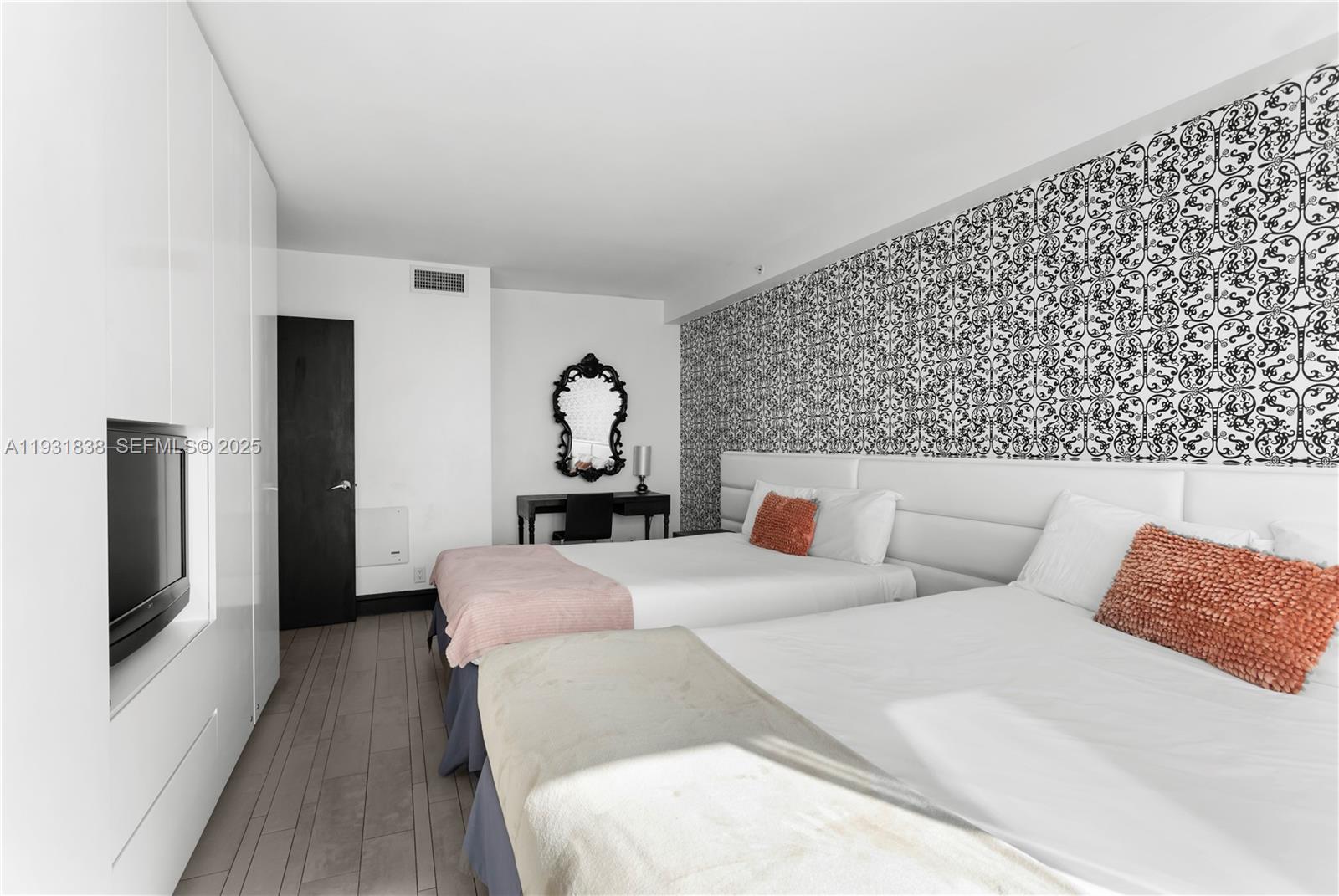 image The Mondrian South Beach10