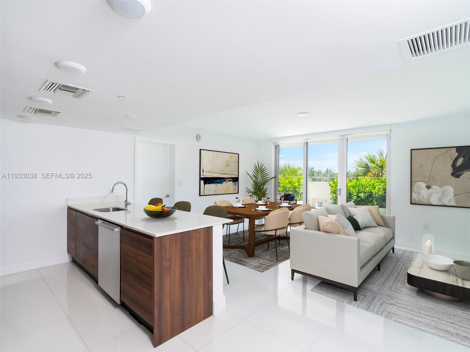 9261 E Bay Hbr Dr #305