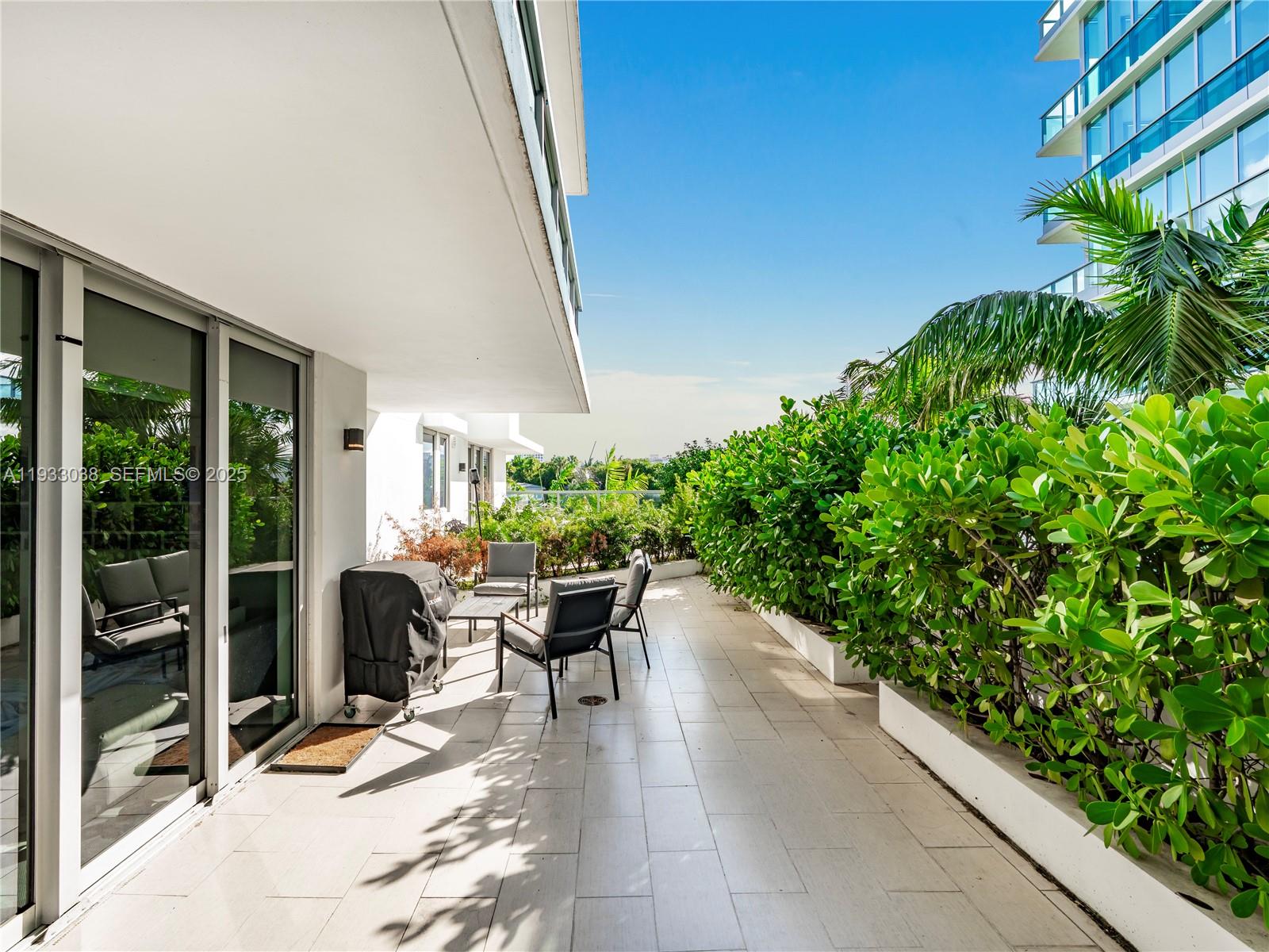 9261 E Bay Hbr Dr #305 Bay Harbor Islands, FL 33154