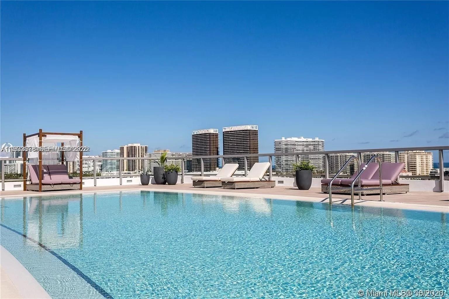 9261 E Bay Hbr Dr #305 Bay Harbor Islands, FL 33154