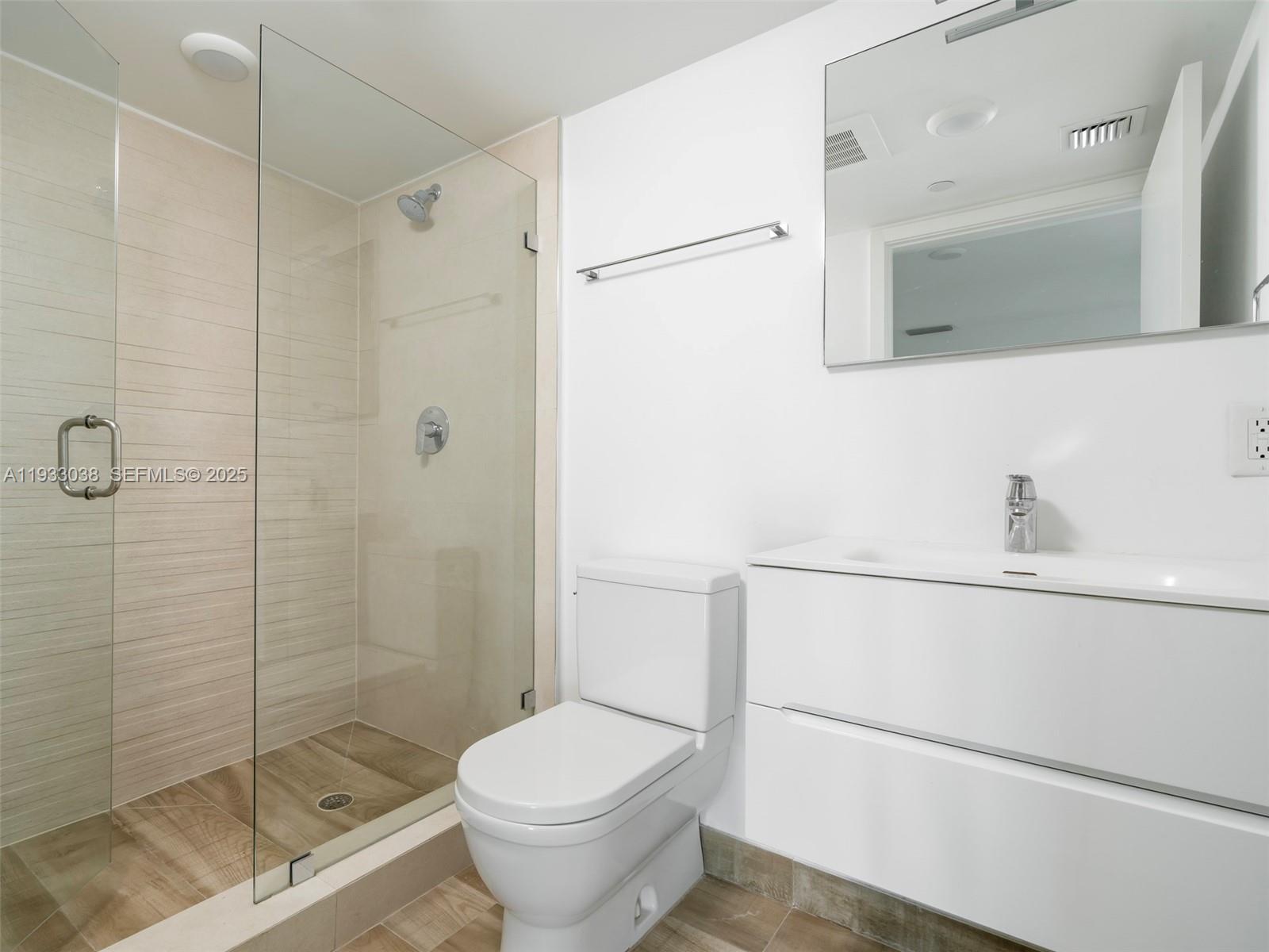 9261 E Bay Hbr Dr #305 Bay Harbor Islands, FL 33154