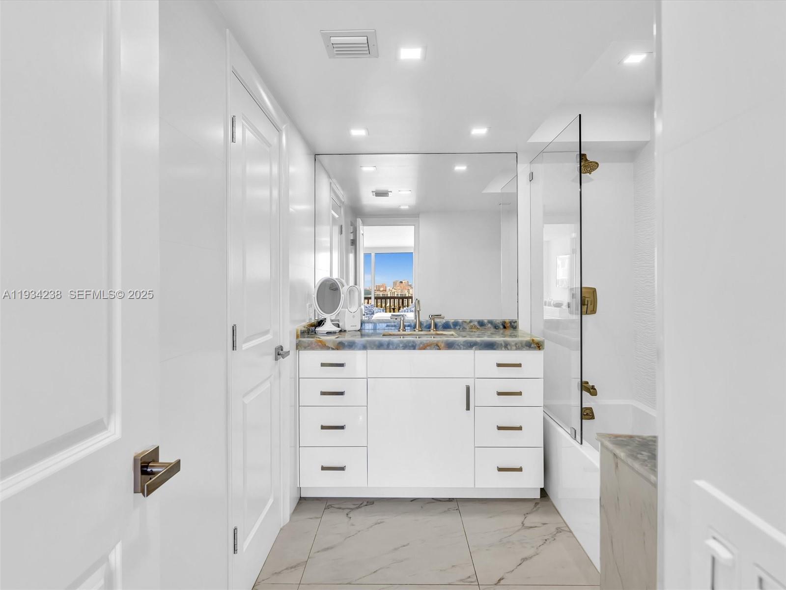 2200 S Ocean Ln #2103 Fort Lauderdale, FL 33316