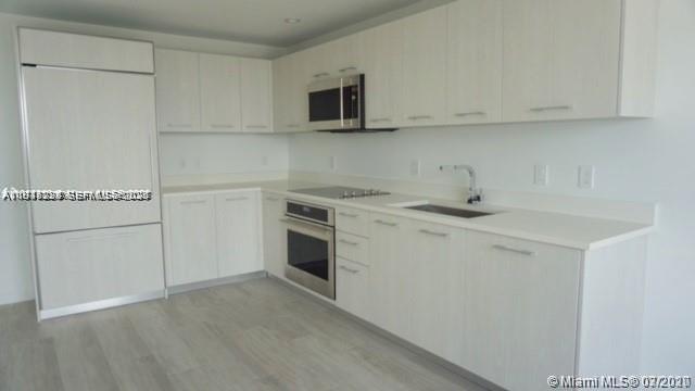 image Brickell Heights West9