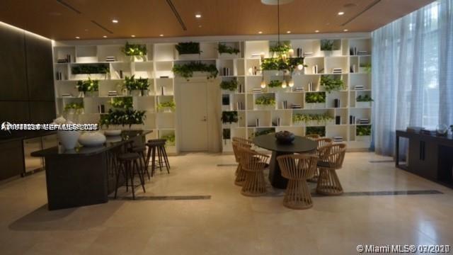 image Brickell Heights West1