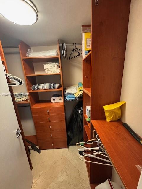 image Winston Towers 30023