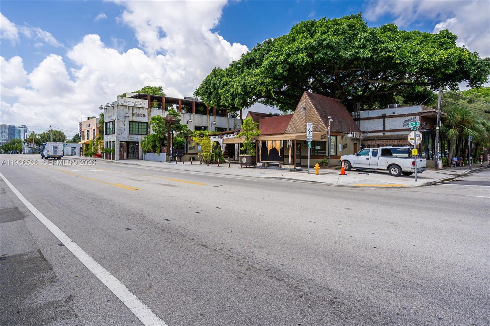 67 NE 44th St Miami, FL 33137