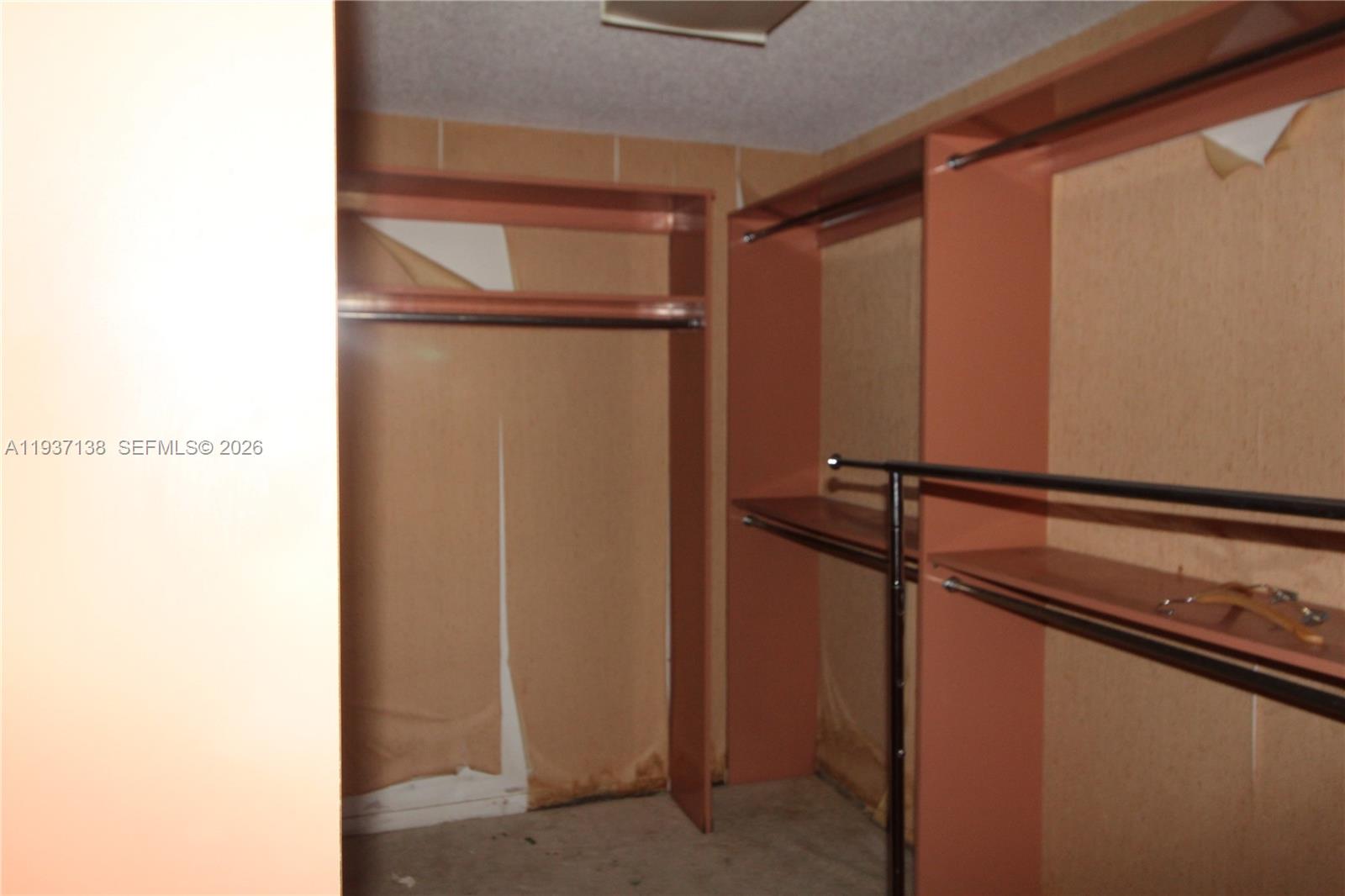 1000 Quayside Ter #1807 Miami, FL 33138