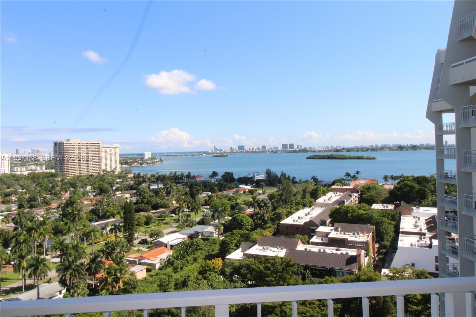 1000 Quayside Ter #1807 Miami, FL 33138