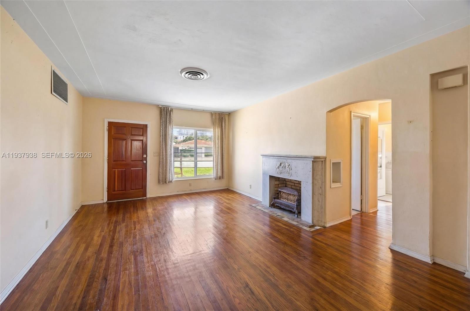 9148 Abbott Ave Surfside, FL 33154