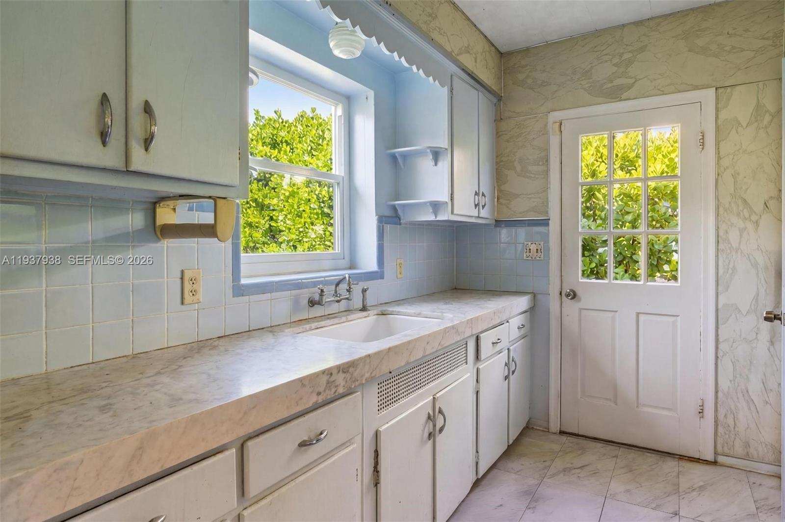 9148 Abbott Ave Surfside, FL 33154