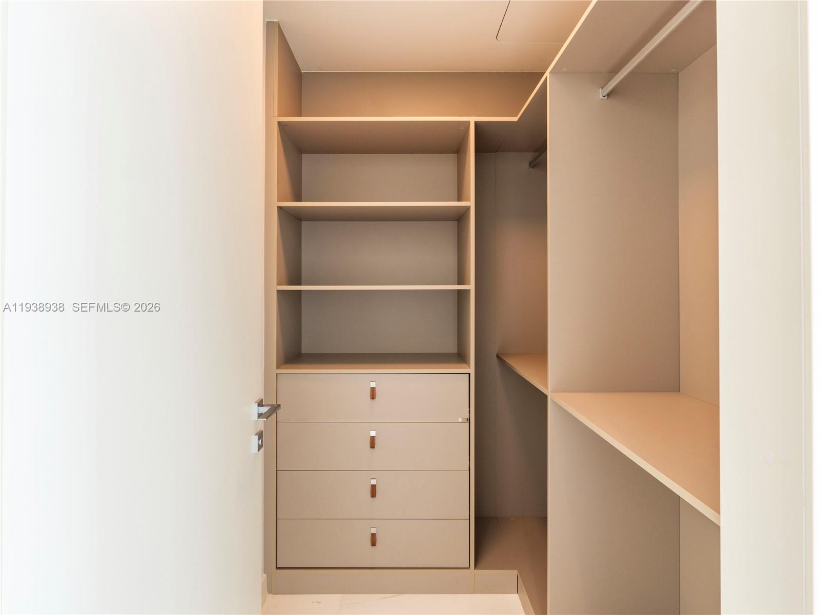 image Aston Martin Residences20