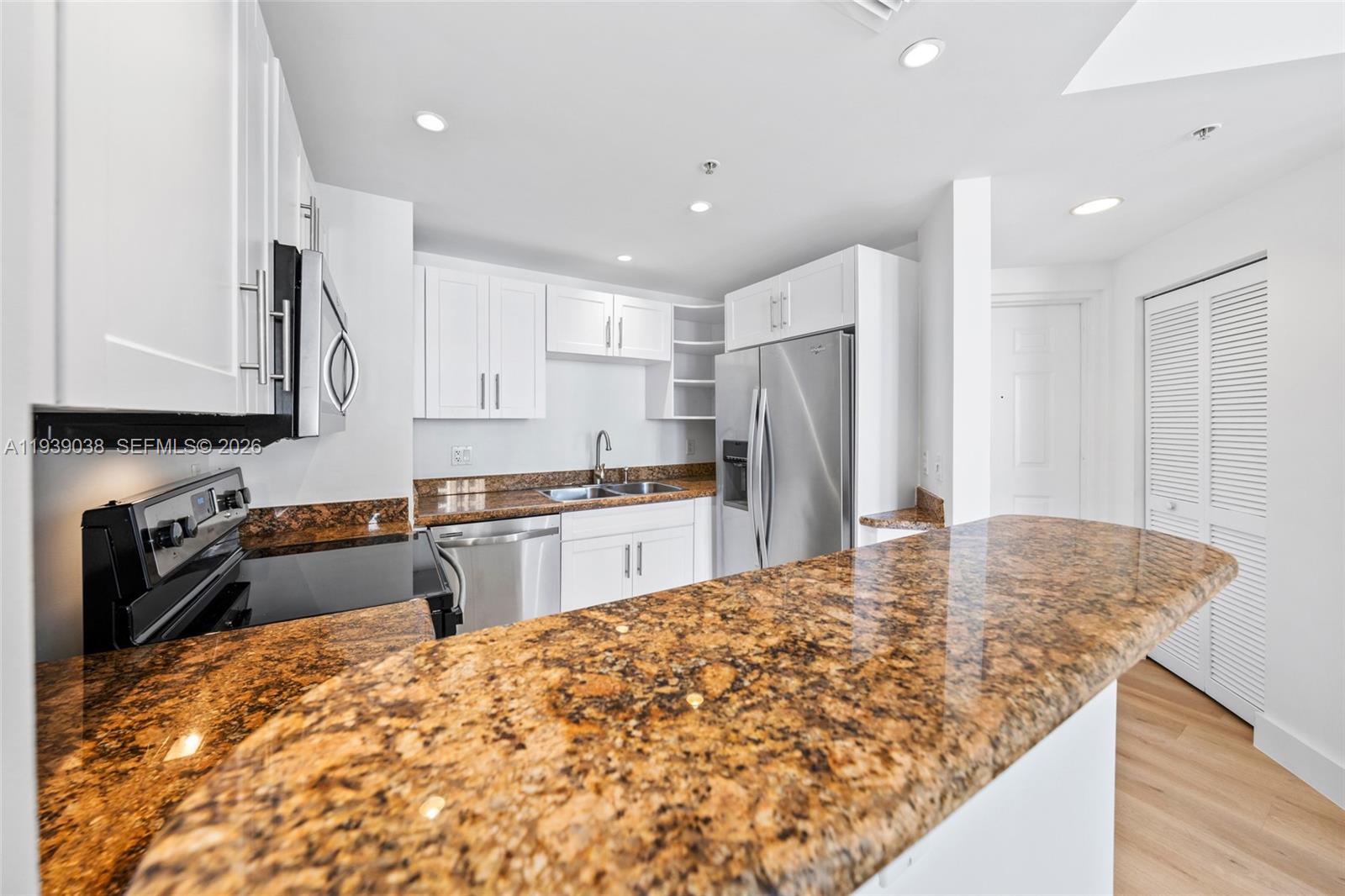 357 Almeria Ave #1406 Coral Gables, FL 33134