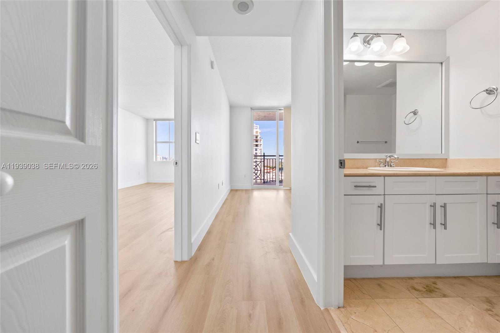 357 Almeria Ave #1406 Coral Gables, FL 33134