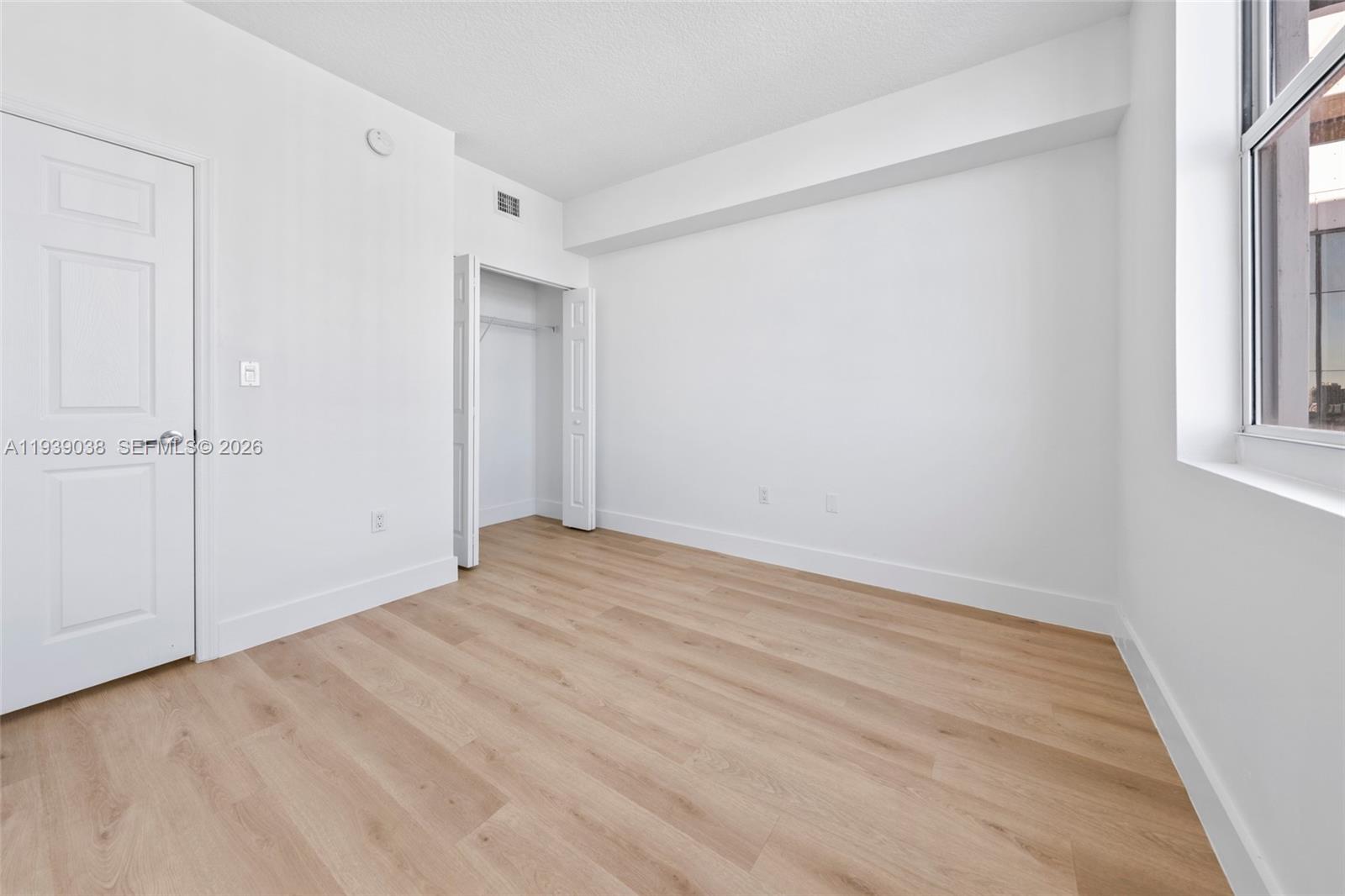 357 Almeria Ave #1406 Coral Gables, FL 33134