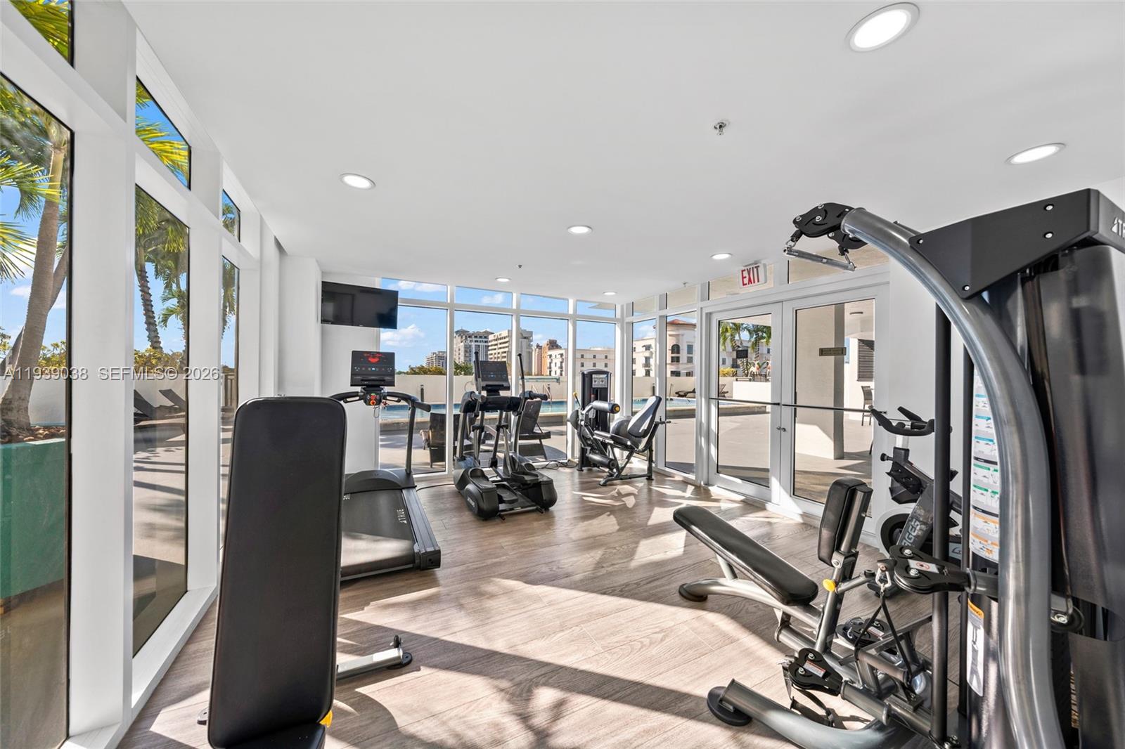 357 Almeria Ave #1406 Coral Gables, FL 33134