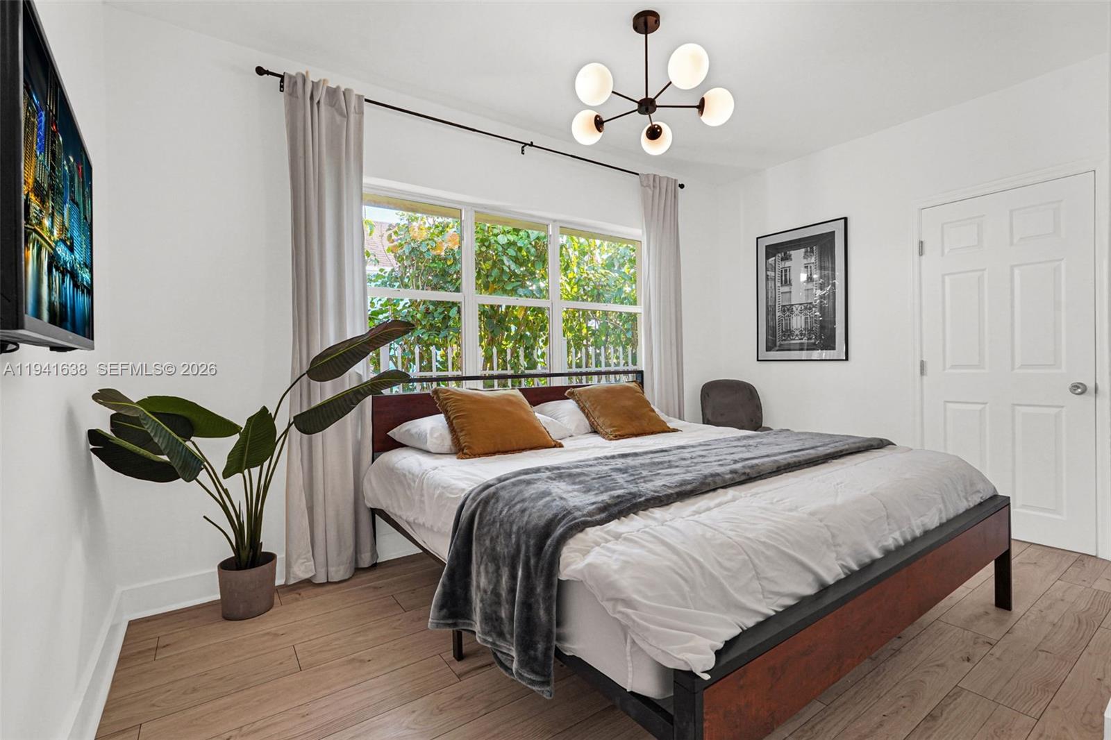 37 NW 47th St Miami, FL 33127