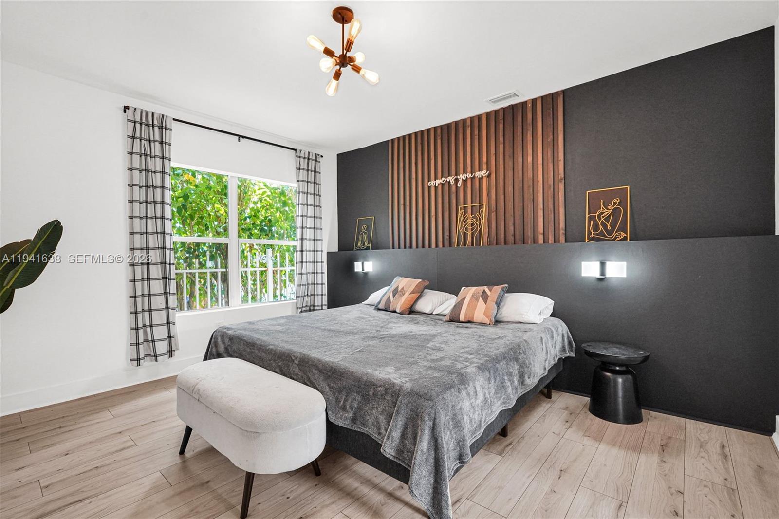 37 NW 47th St Miami, FL 33127