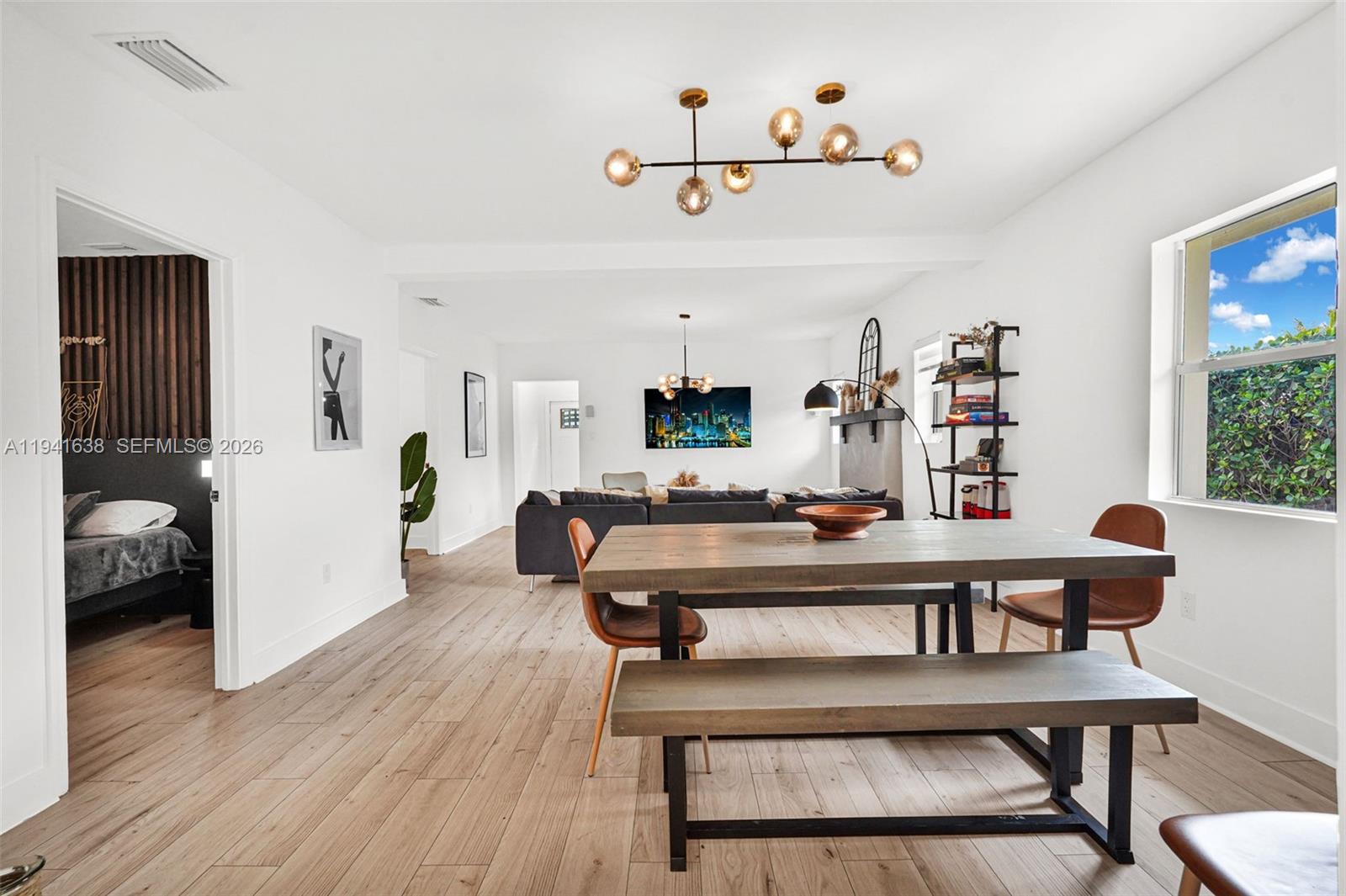 37 NW 47th St Miami, FL 33127