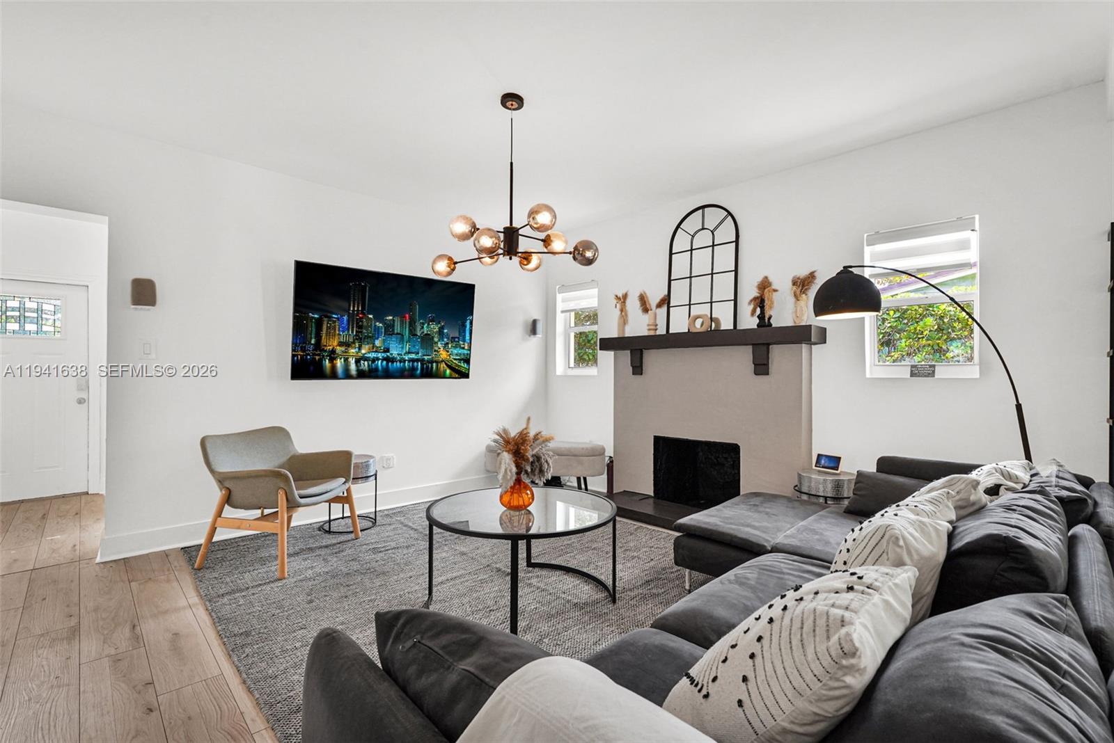 37 NW 47th St Miami, FL 33127