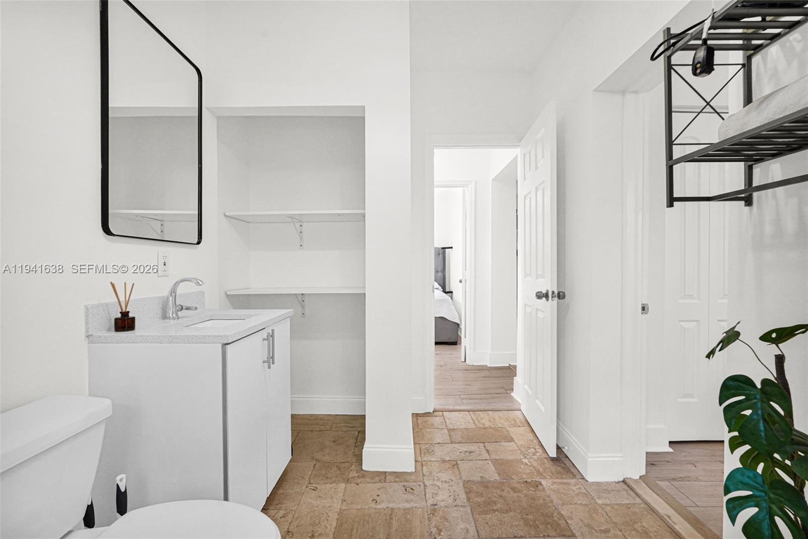 37 NW 47th St Miami, FL 33127