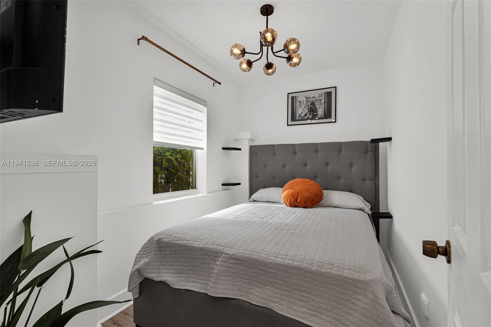 37 NW 47th St Miami, FL 33127