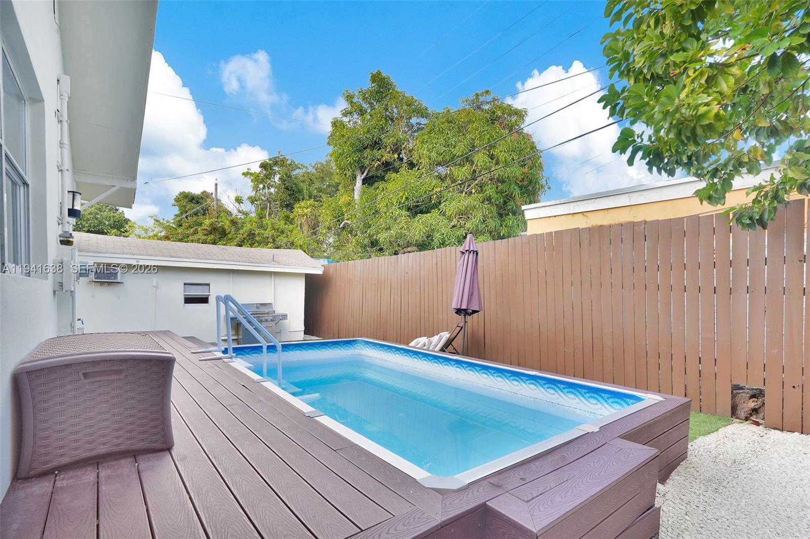 37 NW 47th St Miami, FL 33127