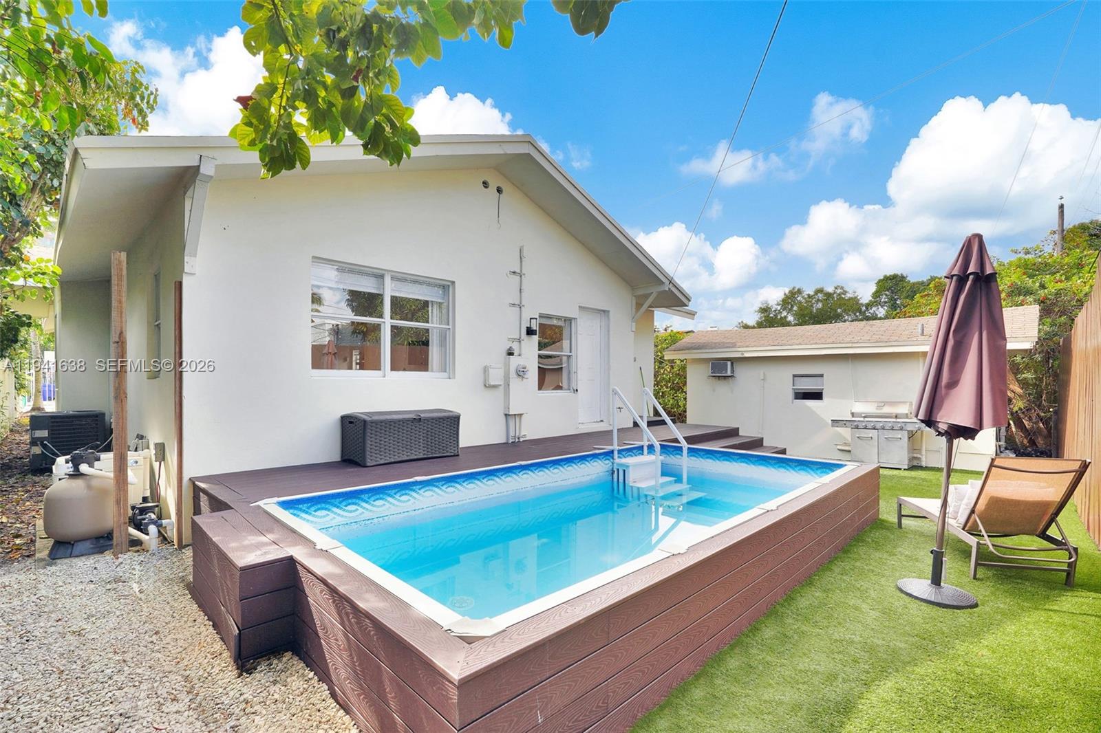 37 NW 47th St Miami, FL 33127