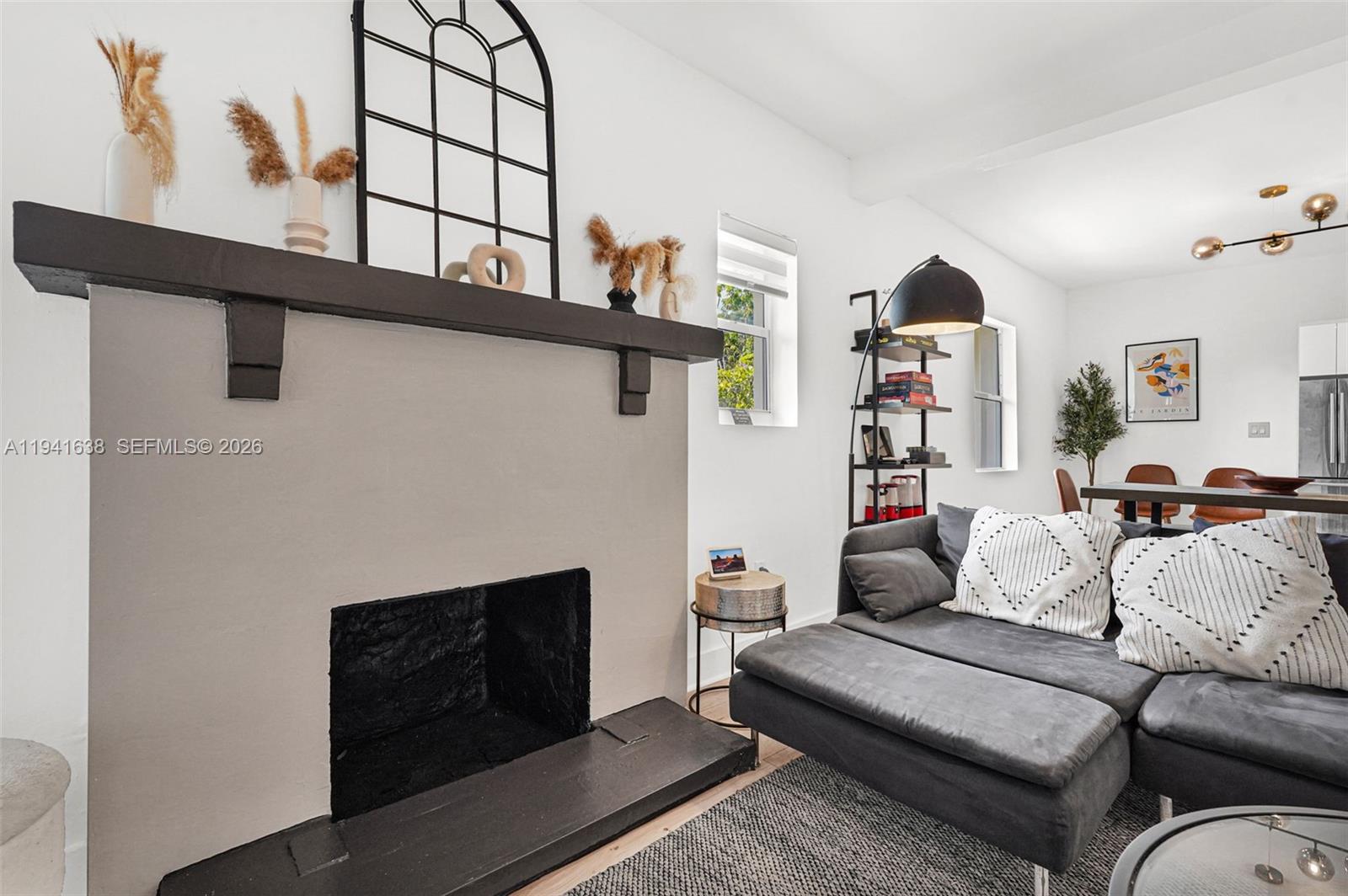 37 NW 47th St Miami, FL 33127