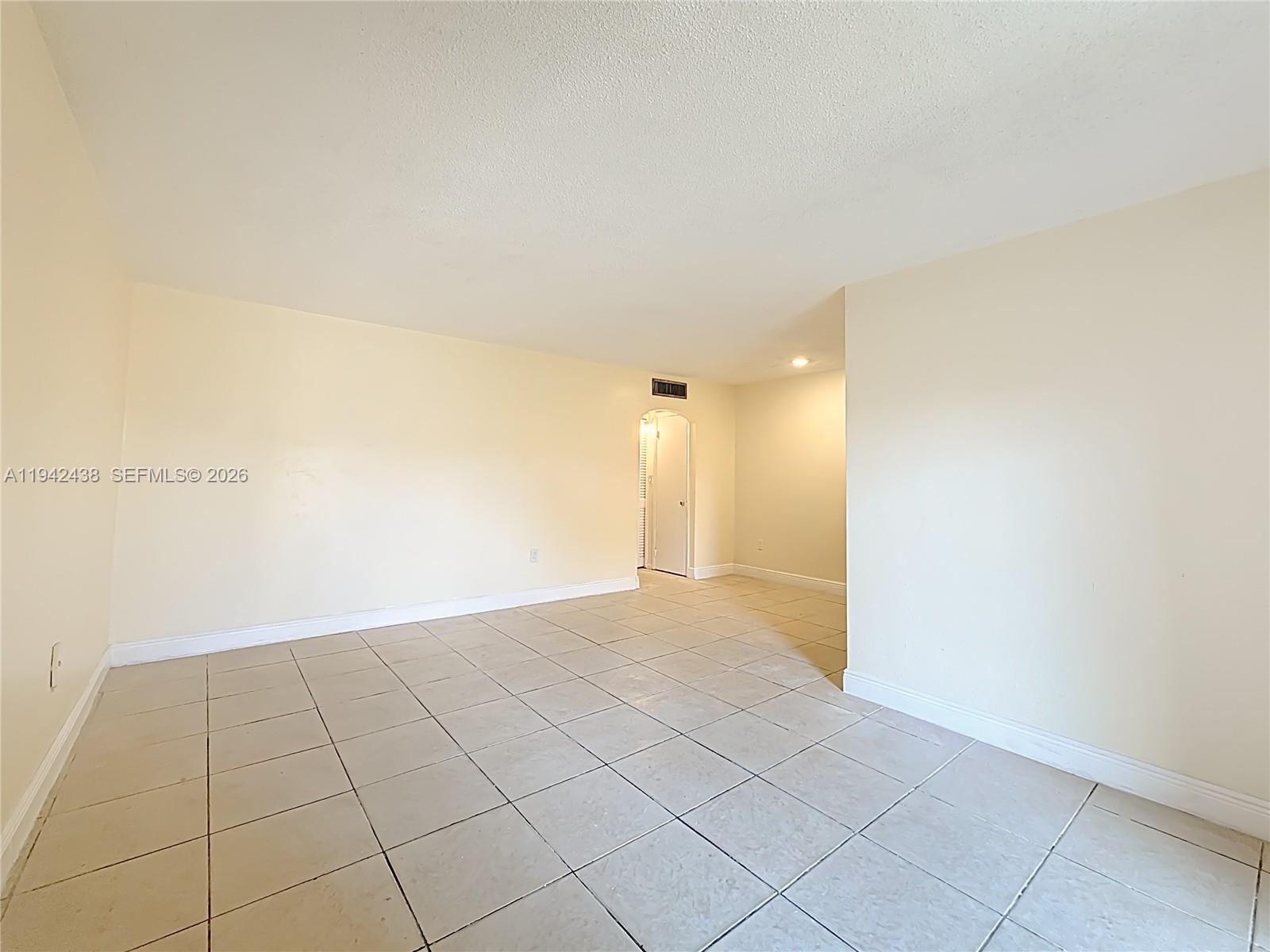 2335 NE 172nd St #3 North Miami Beach, FL 33160